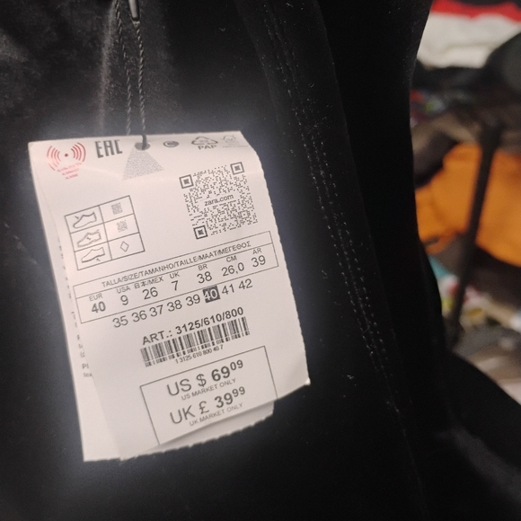 Zara Sleek Black Heeled Boots - Picture 8 of 8